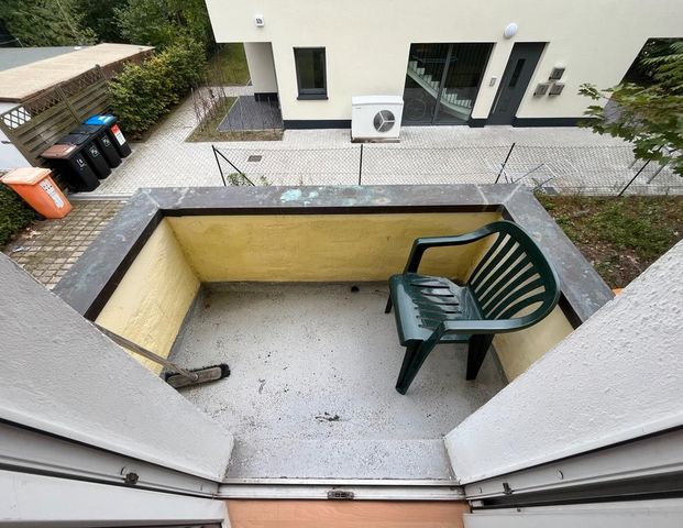 1 room in 50m2 appartement - Photo 1