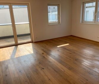 Moderne, hochwertig ausgestattete 2 Zimmer Wohnung mit Balkon und P... - Photo 1