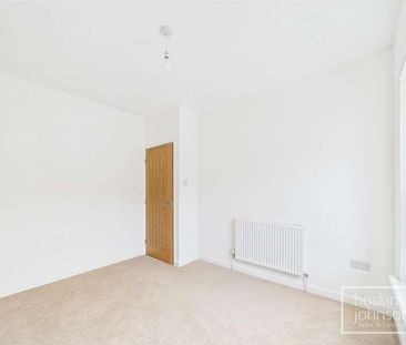 Middle Street, Pontypridd, CF37 - Photo 4