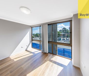 Stylish & Convenient Living in the Heart of Parramatta - Photo 1