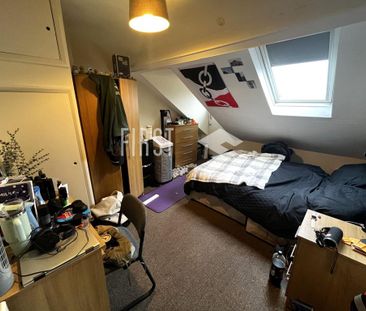 6 bedroom terraced house to rent - Photo 4