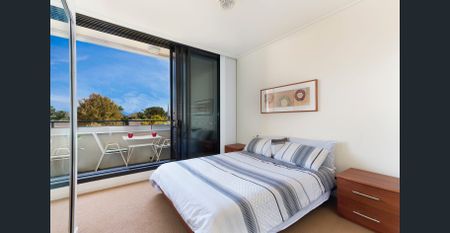 Elegant One-Bedroom with Dual Balconies - Photo 5