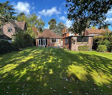 431A Woodham Lane, Addlestone - 4 bedrooms Property for lettings - ... - Photo 2