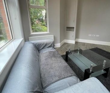 Apt 7 35-37 Sans Souci Park, Malone Road, BELFAST, BT9 5BZ - Photo 1