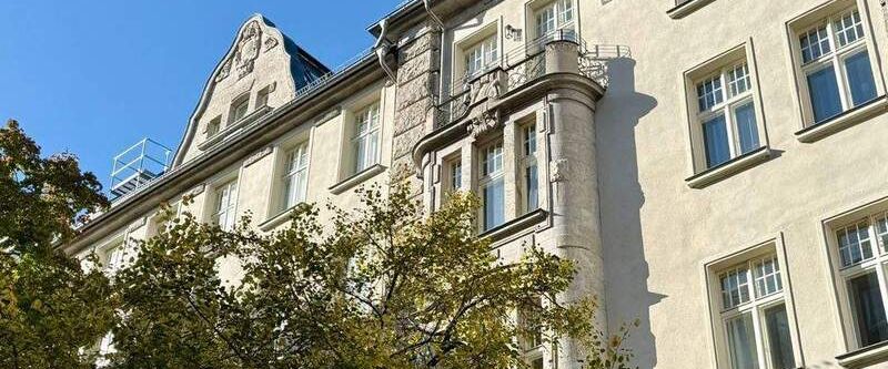 Modernes Dachgeschoss mit Aufzug und Aussicht auf den Berliner Fernsehturm - 3 Zimmer - Foto 1