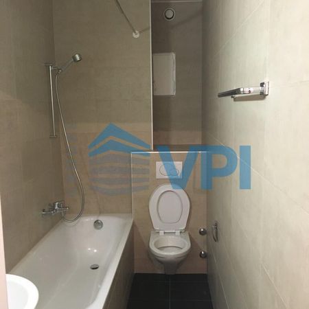 2-room apartment located in Carouge, close to public transport - Photo 3