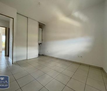Location Appartement 3 pièces 68m² ST DENIS 97400 - Photo 3