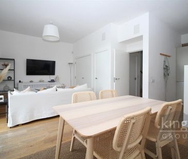 2 Bedroom Maisonette To Let - Photo 2