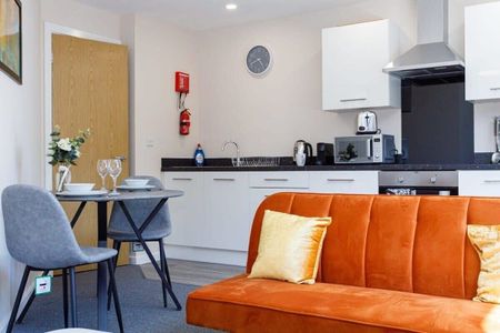 1 Bed Flat, Balmoral House, M5 - Photo 5