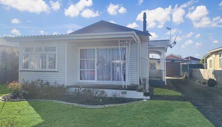 DANNEVIRKE - THREE BEDROOM - Photo 2