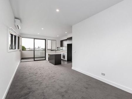 **Register to Inspect** - Modern two bedroom apartment - Photo 2