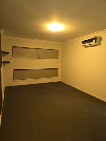 37 Stoneleigh Reserve Boulevard, Logan Reserve, QLD 4133 - Photo 5