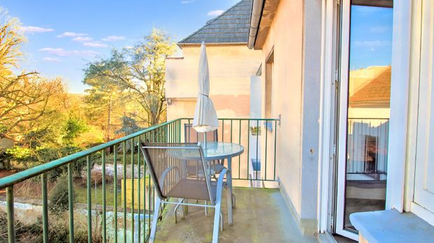 HELLES MÖBELIERTES APARTMENT MIT BALKON NÄHE GERICHT KREFELD - Photo 1