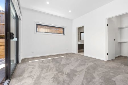 51A Furneaux Grove, Bulleen. - Photo 5