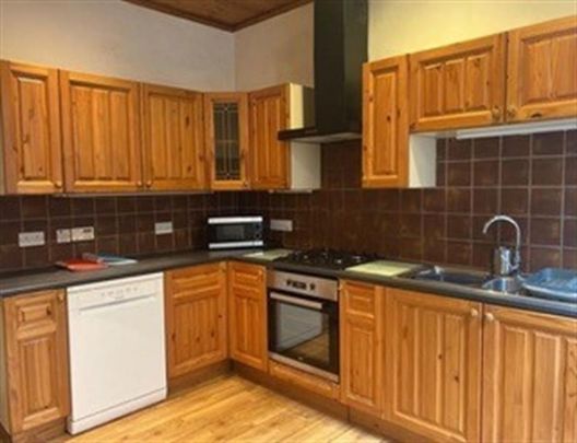 6 Bedroom Semi Detached To Let - Photo 1