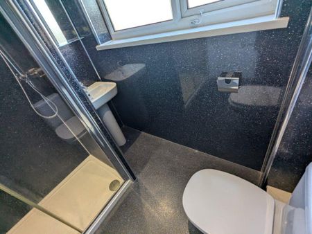 3 bedroom house to rent - Photo 2