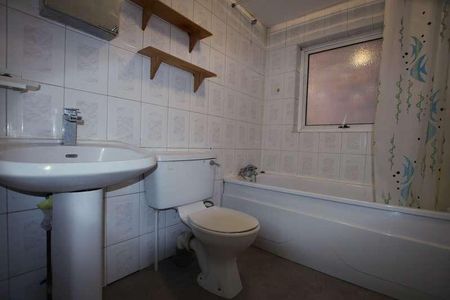 St Pauls Avenue, Willesden Green, London, NW2 - Photo 5