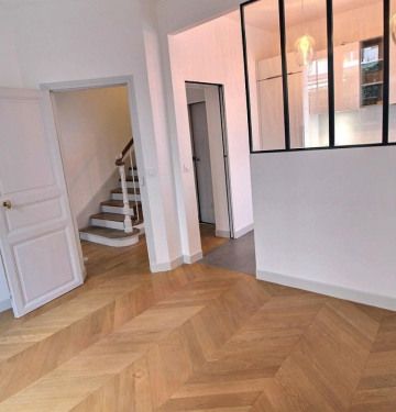 Maison • Sorano-Centre Ville - Photo 1