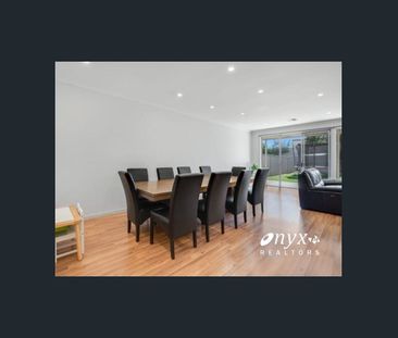 WELL PRESENTED 3 BEDROOM HOME IN CLEARVIEW - Photo 1