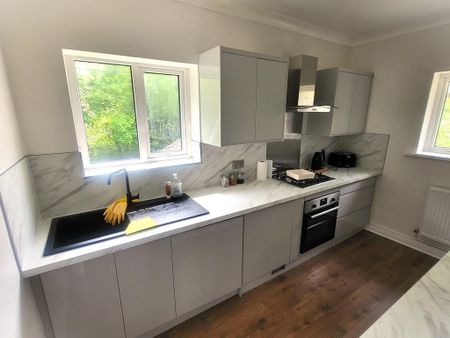 2 bedroom maisonette to rent - Photo 5