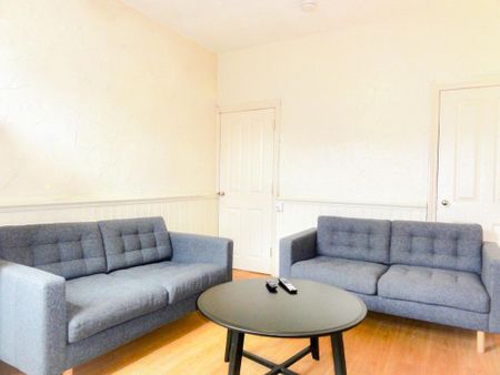 4 bedroom house to rent - Photo 2