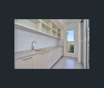 Executive Living on a Corner Block in Yarrabilba - Photo 2