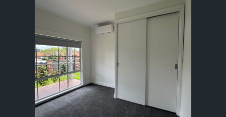 Beautifully Renovated - Photo 3