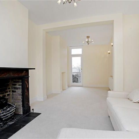 Blissett Street Greenwich SE10 - Photo 1