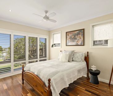 Spacious Family Retreat with Sweeping Elevated Views - Photo 2