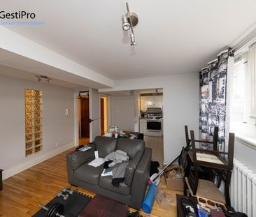 245 Fraser - Photo 4