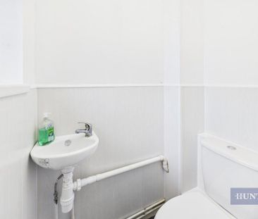 4 bedroom terraced house to rent - Photo 6