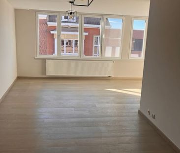 Appartement te huur - Photo 1