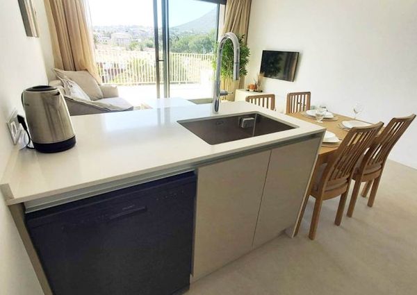 For rent long term NEW and MODERN apartment with 2 bedrooms in Denia