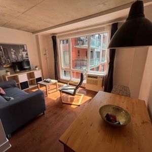 Bachelor très propre - 1380$ tout inclus - centre-ville - libre tout de suite - Photo 2