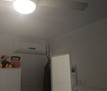 Holland Park West - Photo 1