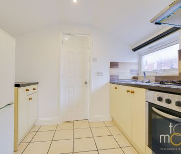 Cherry Orchard Road, East Croydon, CR0 - Photo 3