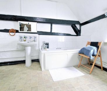 2 bedroom maisonette to rent - Photo 5
