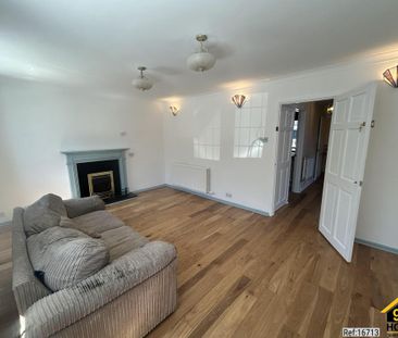 3 bedroom detached house to rent - Photo 2