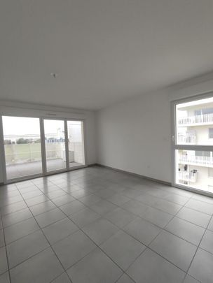 Location Appartement 3 pièces 64m² BEAUZELLE 31700 - Photo 1