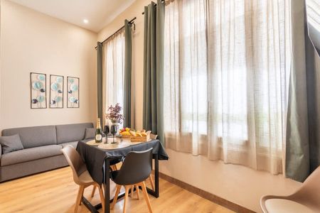 Rue Montgrand - Photo 2