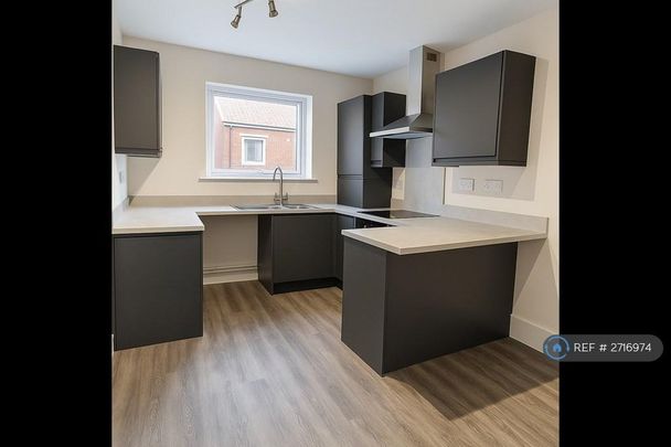 3 bedroom terraced house to rent - Photo 1