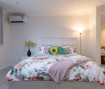 Fully Furnished Studio in the Heart of South Brisbane - Photo 5