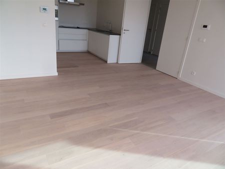 Prachtig nieuwbouwappartement met één slaapkamer, terras en parking! - Photo 5