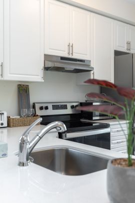 For Lease - 470 Beresford Path Unit# 10, Oshawa, Ontario - Photo 1