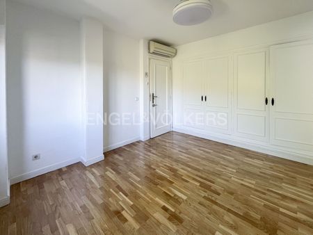 Apartamento de alquiler en Calle Vicente Aleixandre, Zona Carretera del Plantío - Photo 2