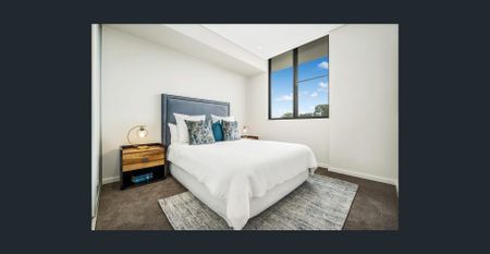 Top floor North facing luxury apartment - Photo 3