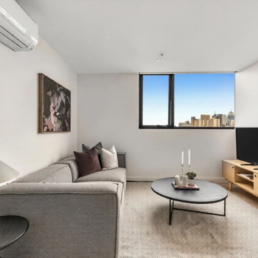 Breathtaking City Views in the Heart of Fitzroy - Photo 1