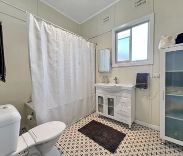 Charming 2 Bedroom House for Lease in Prime Charlestown Location! - Photo 1