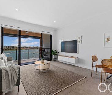 Open the Door to Waterfront Luxury - Photo 2