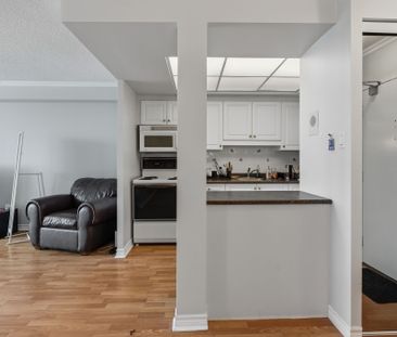 For Lease - 555 Brittany Drive Unit# 1112, Manor Park - Cardinal Gl... - Photo 1
